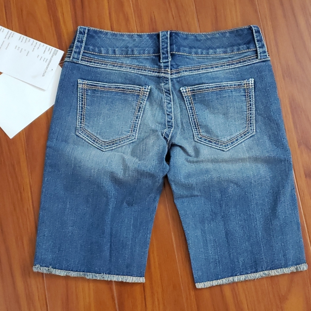 Jean - Picture 2 of 2